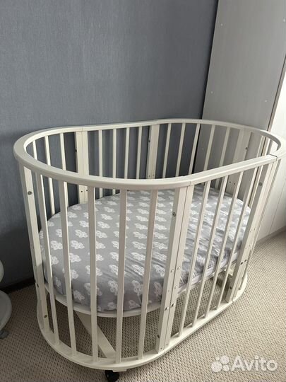 Детская кроватка круглая овальная