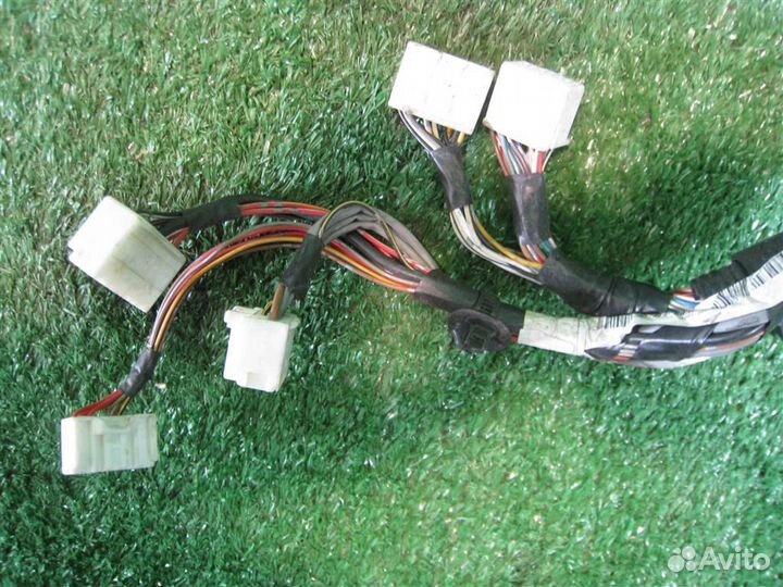 Жгут проводки двигателя Toyota Avensis T25 2006