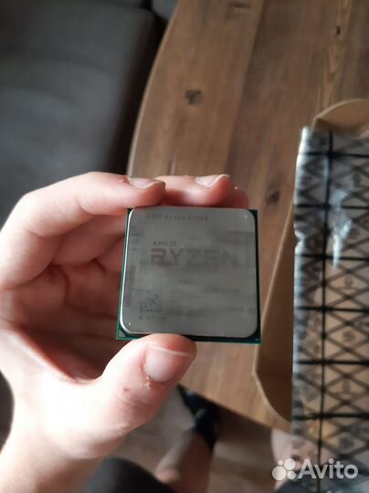 Материнка а320m, Видюха gtx 1050 ti, Ryzen 3 1200