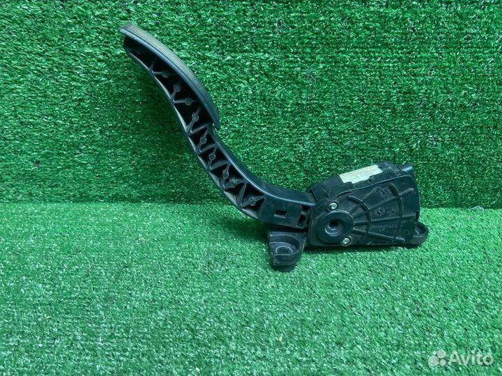 Педаль газа Kia Rio 3