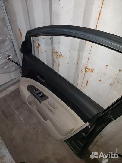 Дверь передняя правая Toyota Prius 2 NHW20