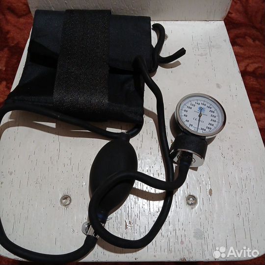 Тонометр механический под ремонт