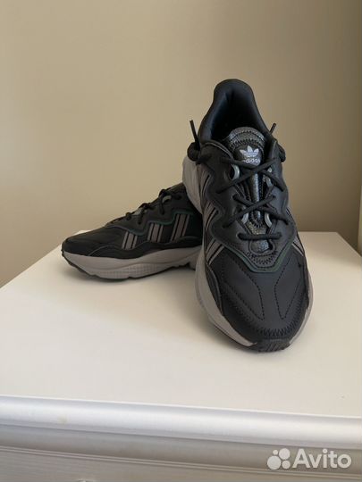 Кроссовки Adidas ozweego женские р38