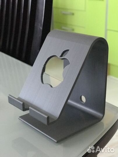 Подставка для iPhone