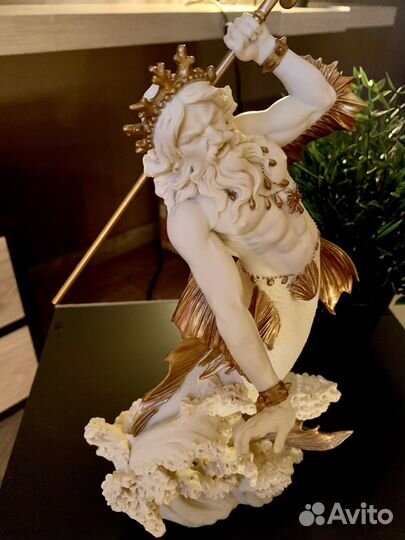 Фигурка Посейдон