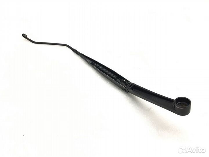 Поводок дворника правый Chevrolet Cruze седан 1.6