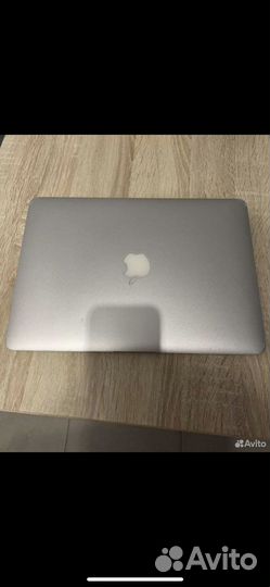Apple MacBook Air 11 (2010)