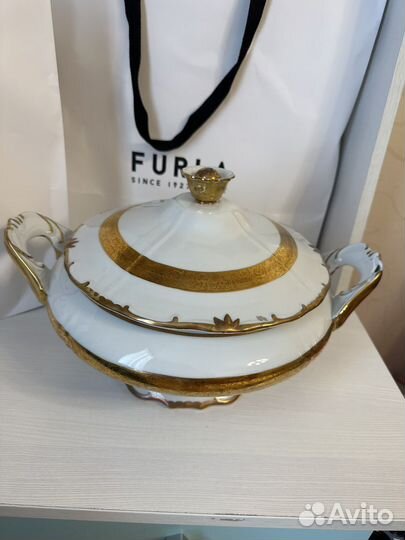 Супница с крышкой.Чешский фарфор. Сервис