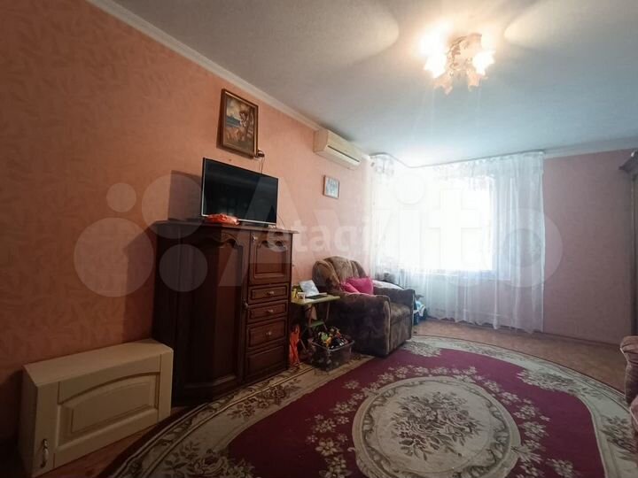 1-к. квартира, 45 м², 8/16 эт.