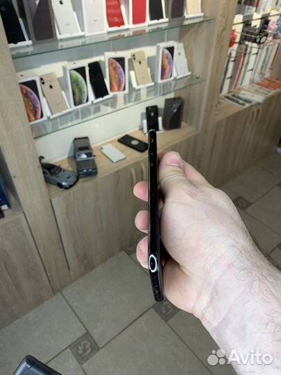 Телефон iPhone x 256 gb