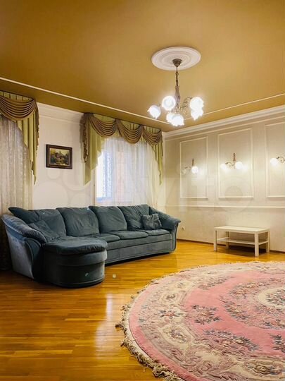 4-к. квартира, 140,9 м², 3/9 эт.