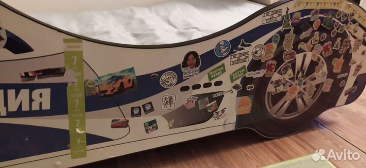 Детская кровать машина