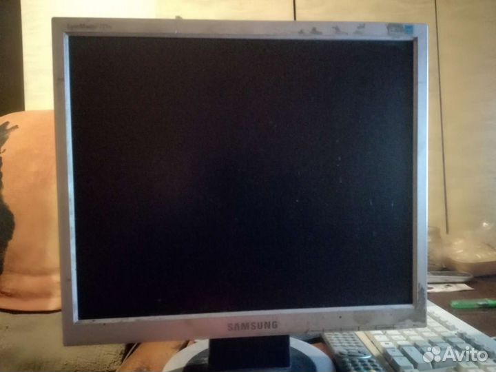 Монитор Samsung syncmaster 721n