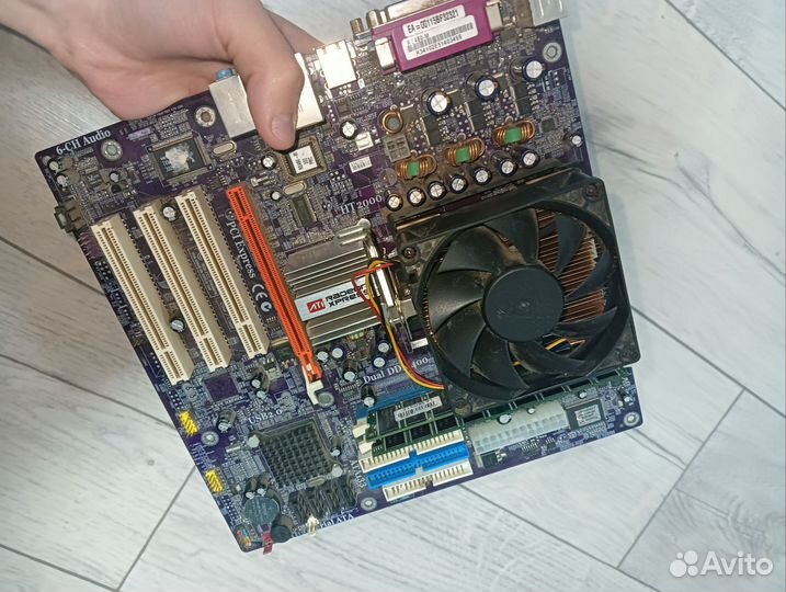 Комплект с материнской платой