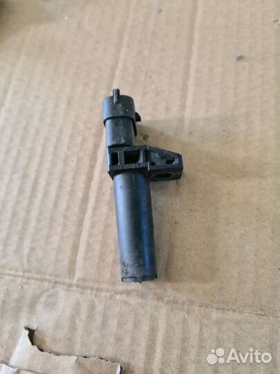 Датчик коленвала Mercedes-Benz W221 5.5