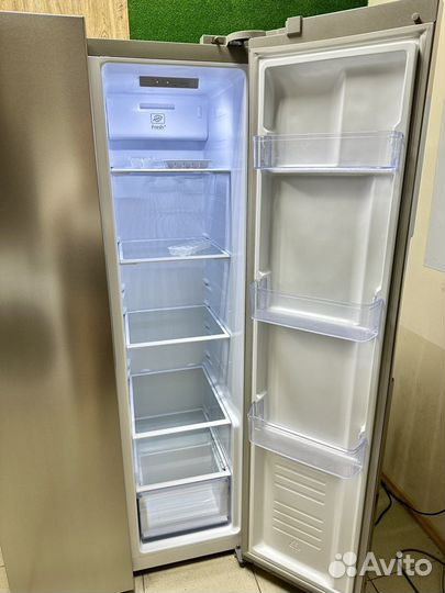 Холодильник двухстворчатый Side be Side