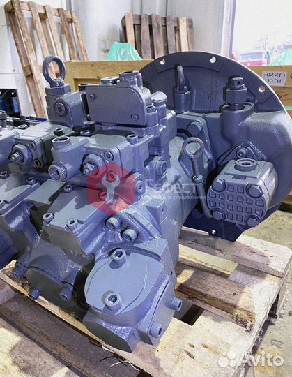 Основной насос Hitachi ZX240LC-3 9262319