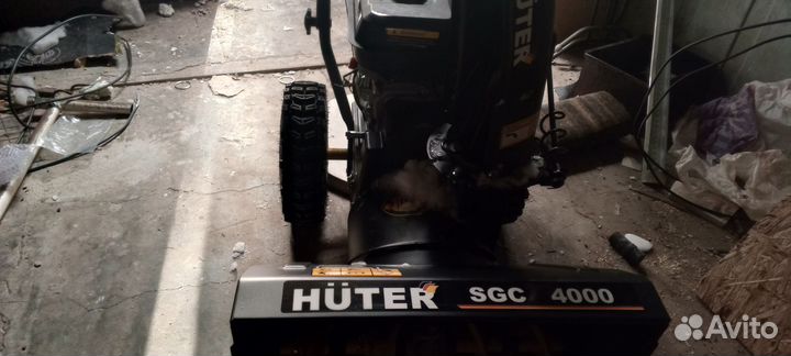 Снегоуборщик бензиновый huter