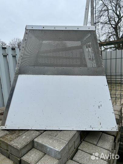 Клетка для перевозки собак в машине