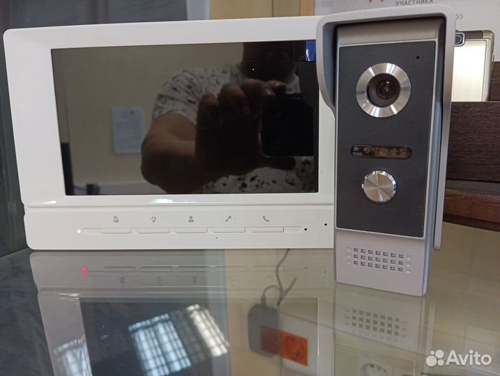 Видеодомофон цветной новый комплект