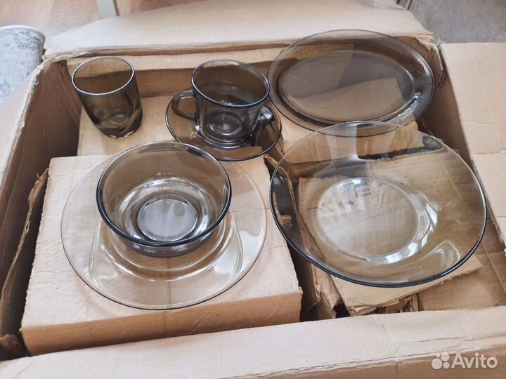 Набор обеденный посуды новый