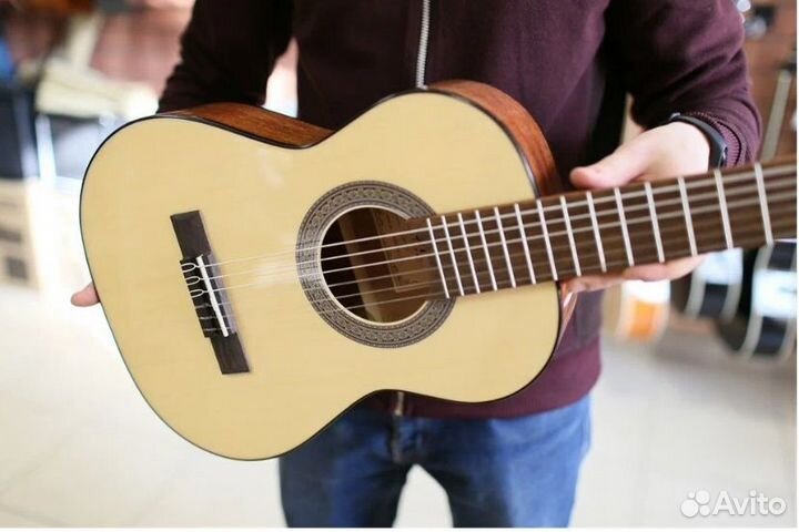 Детская классическая гитара 1/2 Cort (Комплект)