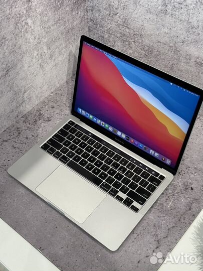 MacBook Pro 13 2020 i5/16/512