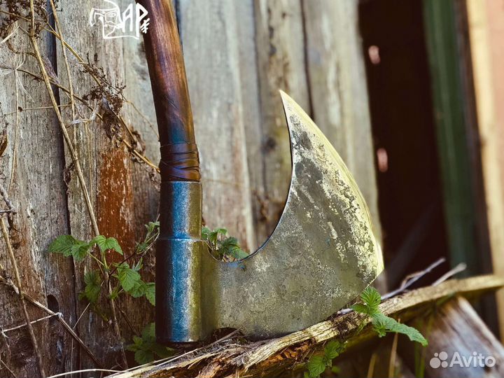 Топор кованый ручной работы Торговец