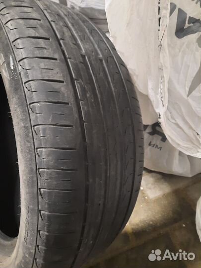 Pirelli P Zero PZ4 225/50 R17