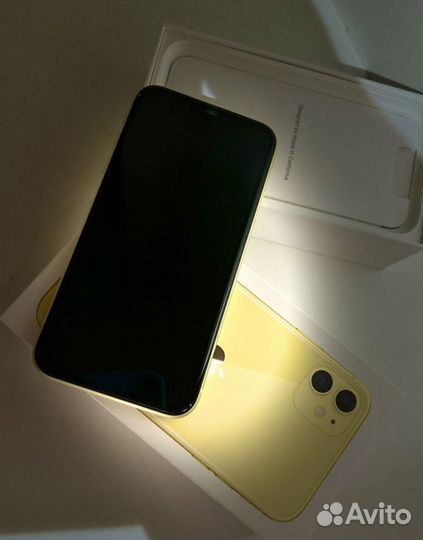 iPhone 11, 64 ГБ