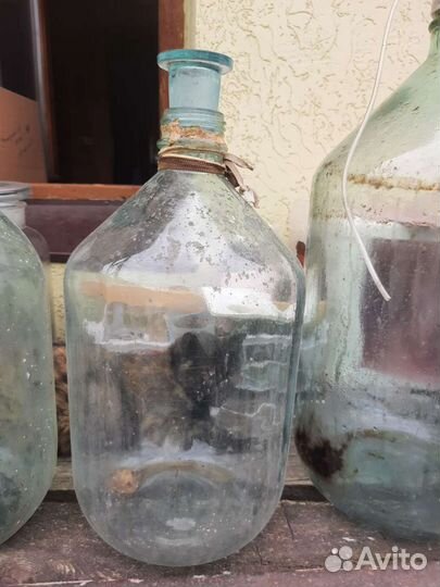Бутылка стеклянная