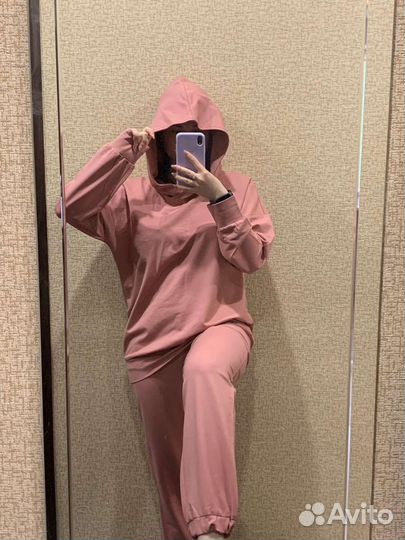Спортивный костюм женский новый