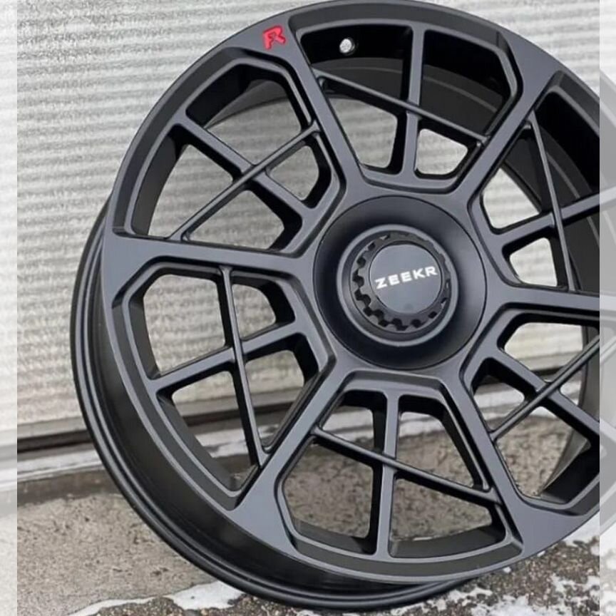 Литые диски Zeekr 8×R19 5×108