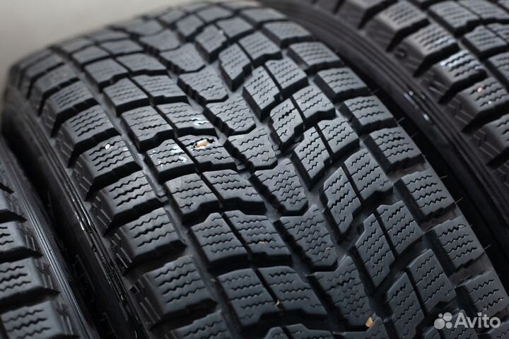 R18 Dunlop Grandtrek SJ6 225/60, PCD 5x114.3 DIA 67.1