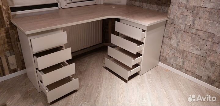 Угловой письменный стол бу