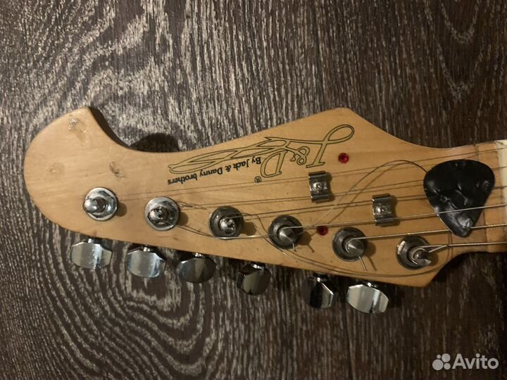 Электро гитара