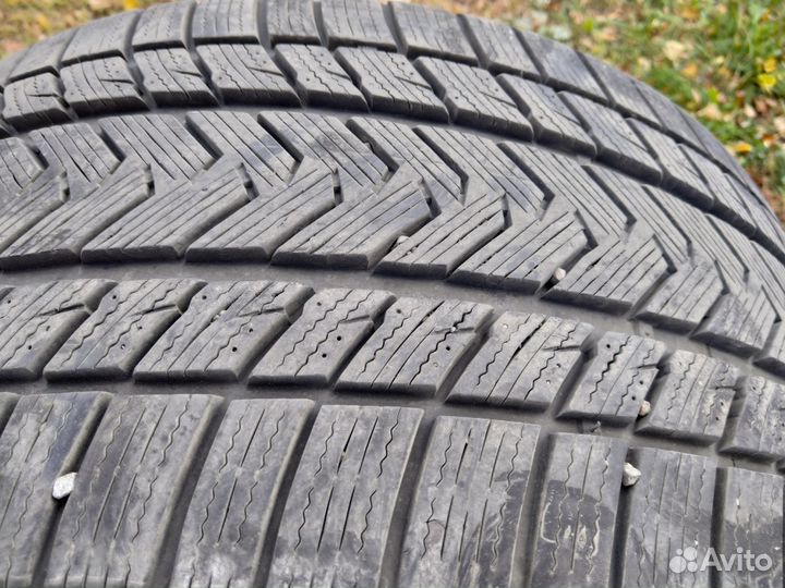 Gripmax SureGrip Pro Winter 255/35 R21 и 285/30 R21