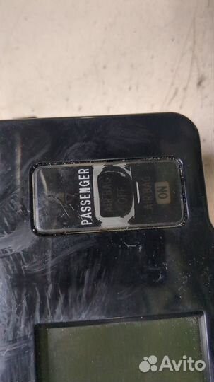 Дисплей мультимедиа Toyota Sienna 3, 2011