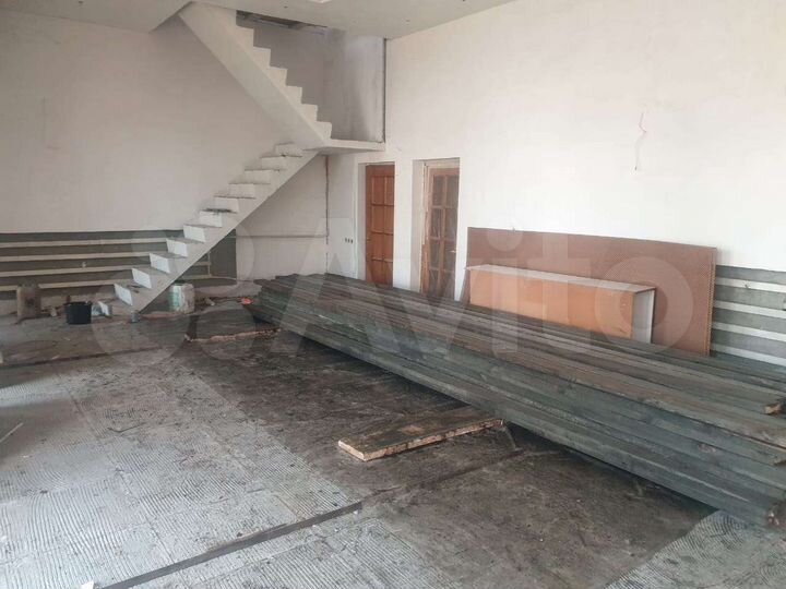 Торговая площадь, 67 м²