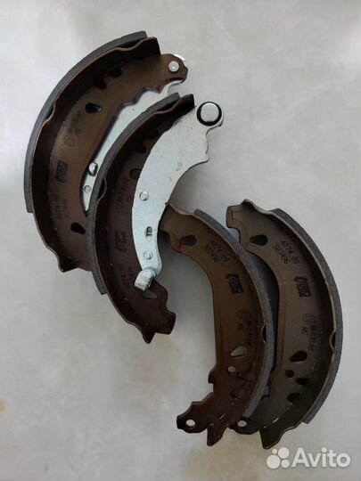 Колодки тормозные барабанные, комплект