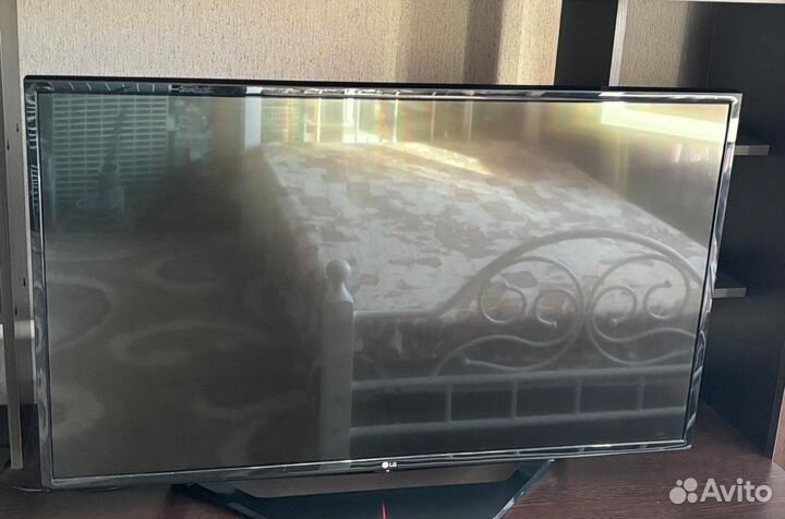 Телевизор LG 43LJ51