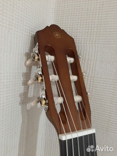 Классическая гитара yamaha c40