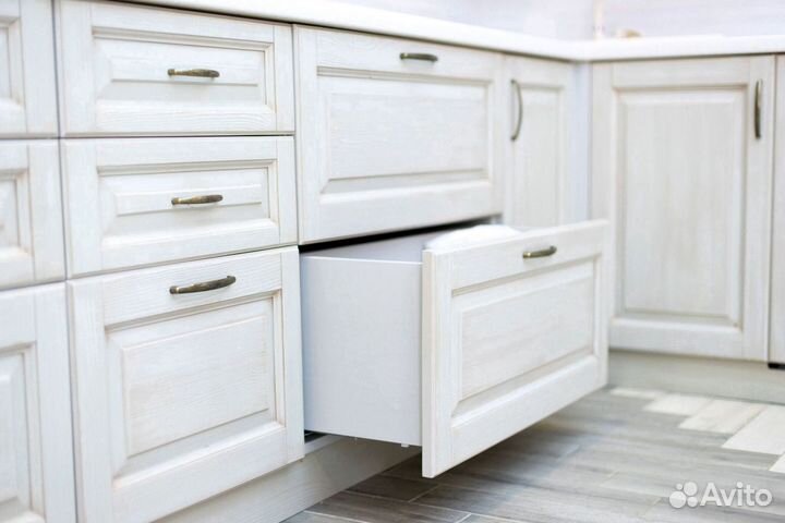 Кухонный гарнитур угловой современный