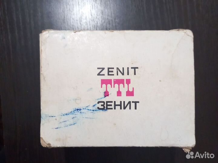 Зеркальный фотоаппарат Зенит TTL