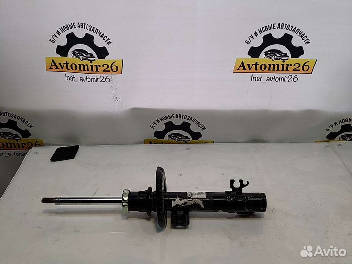 Стойка передняя правая Skoda Fabio