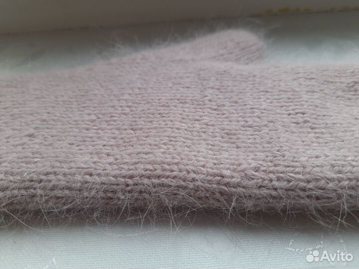 Шали,варежки,носки ручная работа