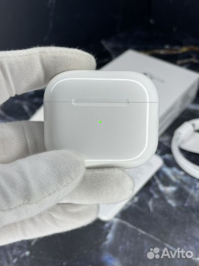 Беспроводные наушники AirPods 3 новые 2024