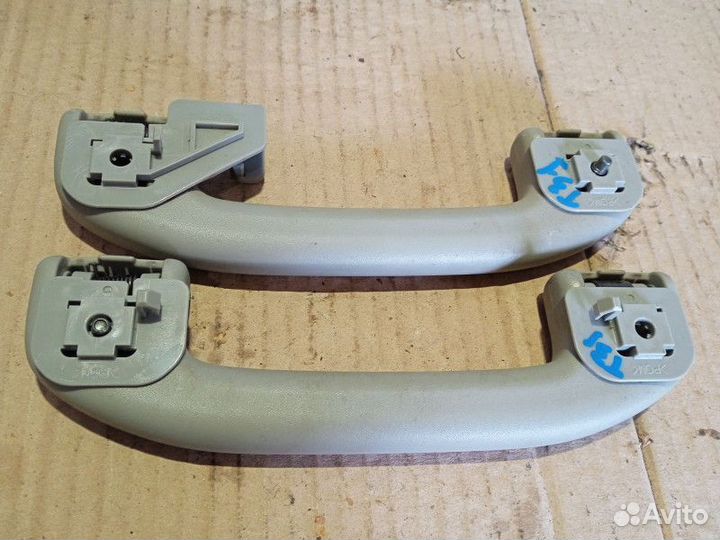 Ручка внутренняя потолочная Nissan X-Trail