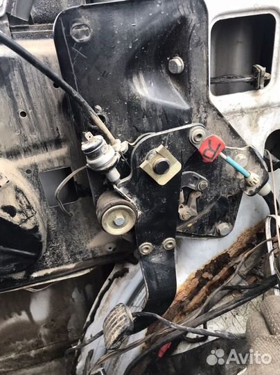 Педаль ручника mercedes vito 638