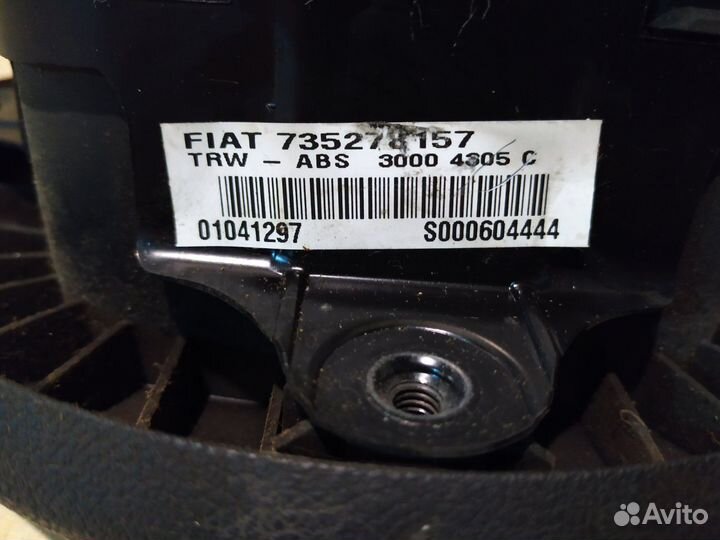 Подушка безопасности водителя Fiat Punto 2